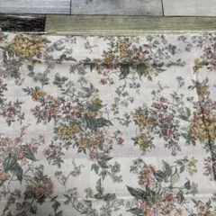 リバティ 生地幅半分×30cmほど TM