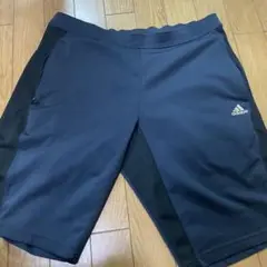 アディダス　ハーフパンツ