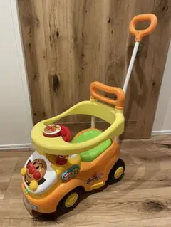 【極美品】アンパンマン よくばりビジーカー
