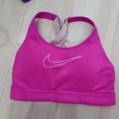 Nike ピンク クロスバック ブラトップ