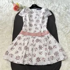 エムズグレイシー ワンピース イカリ マリン 舵輪 総柄 ベルト 白 ピンク