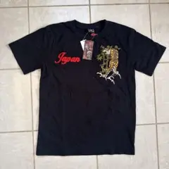 新品タグ付き 虎と竹の刺繍入り黒Tシャツ