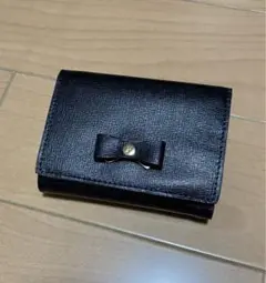 フルラ リボン付き 三つ折り財布 ブラック