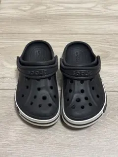 Crocs ブラック キッズサンダル