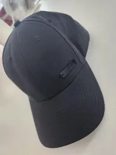 adidas　シンプルキャップ