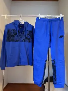 Item thumbnail for item de0f005a-13d8-46a2-9b37-6f372e796f62