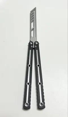 「バタフライナイフ」Dual-Tone Krake Raken V3 clone