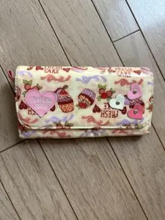 SWIMMER ケーキ柄の可愛い財布