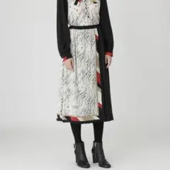 美品♡ブルーレーベルクレストブリッジ スカーフプリント スカート