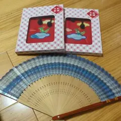 刺繍入り巾着２つ　扇子１つ　セット