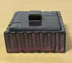 陶器で出来た小さな蓋物（小物入れ、インテリア
