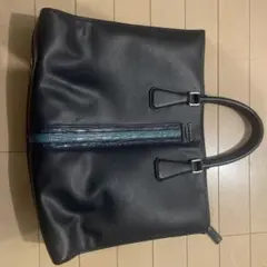プラダビジネスバック