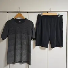 ユニクロ ドライEXクールネックTシャツ&ズボン