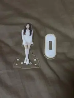 IVE イソ LEESEO アクリルスタンド 一番くじ C賞