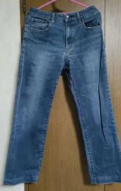ユニクロ　メンズ　ジーンズ