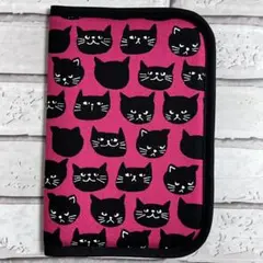 300円引き❣️黒猫ちゃん 1番❣️クッションマルチケース