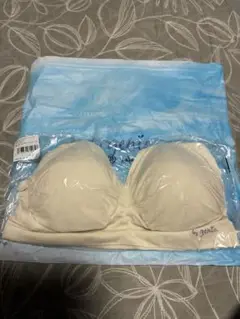 正規品　ジニエプレシャスブラ　ミルク　や４Lサイズ