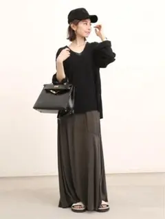 PIMA COTTON SILK 〈ピマコットンシルクVネックニット〉