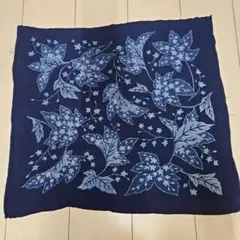 ネイビーブルー 花柄 マルチカバー 正方形