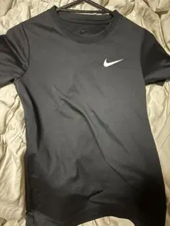 ナイキワンポイントTシャツ　黒　M