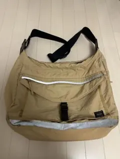 Item thumbnail for item b8ffb604-d02f-4fc5-98f6-146898847000