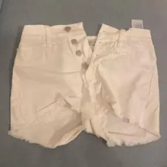 Abercrombie & Fitch ホワイトショートパンツ 24