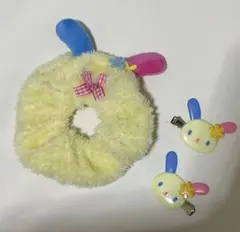 サンリオ　Sanrioウサハナ　フェイス型シュシュ　ヘアクリップ