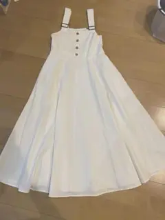 【emi+】美品⭐︎ホワイト/サロペットスカート/Aラインスカート/肩調節可能
