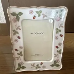 Wedgwood ワイルドストロベリー写真立て