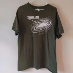 Gildan YOU ARE HERE Tシャツ オリーブグリーン