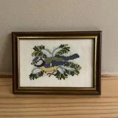 鳥の刺繍アート 北欧スウェーデン