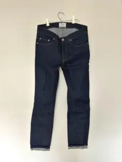 Item thumbnail for item d99e21b1-4aea-45c9-95bd-e0dbb8661e26