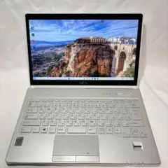 X072【美品】13.3型2Kタッチパネル/i5第5世代/12GB/256GB