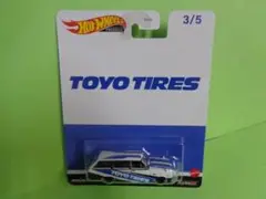 ■ホットウィール　トーヨータイヤ　６９　日産スカイラインバン