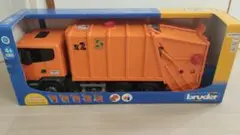 【bruder ブルーダー】ドイツ製 ゴミ収集車 働く車 クラシック 玩具