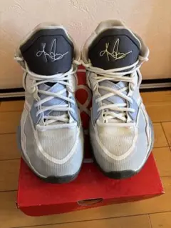 Item thumbnail for item e5711a00-dc27-4a0c-b4fa-408275a3428c