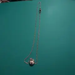 シルバー製蓮模様ペンダントネックレス