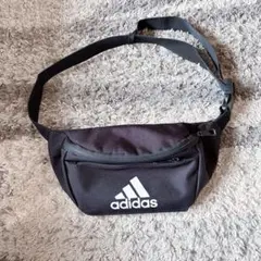 adidas ボディバッグ ブラック