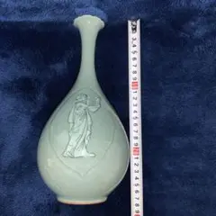 【値下げ】高麗青磁☆韓国海晴窯 飾り壷 花器 国立中央博物館 値下げ】高麗青磁☆韓国海晴窯 飾り壷 花器 国立中央博物館 高麗青磁