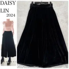 24年　DAISY LIN Cutie Hip Velour Pants II