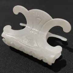 CCロゴ　ラージヘアクロー　ホワイト