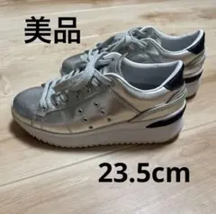 オニツカタイガー