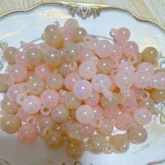 ピンクとベージュの缶付きビーズ約100g