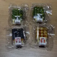 パックに入った串だんご　ボールチェーン