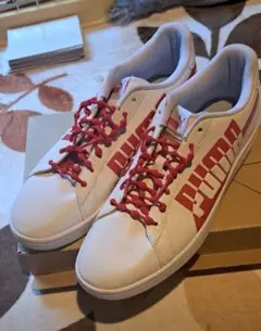 PUMA ホワイト/レッド スニーカー