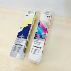 【未使用‼️】PANTONE PLUS Formula Guideパントン 2冊組 フォーミュラガイド╱2冊組（コート紙、上質紙） Formula Guide