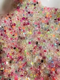 ガラスビーズ　ピーナッツ　５３