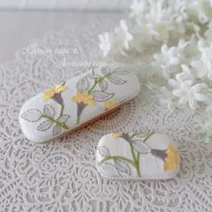 刺繍が素敵なメガネケースとミニケースのセット／カルトナージュ