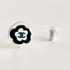 CHANEL / シャネル カメリア ピアス 片耳
