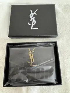 新品未使用、YSL エナメルレザー カードケース 、名刺ケース、ブラック即購入可